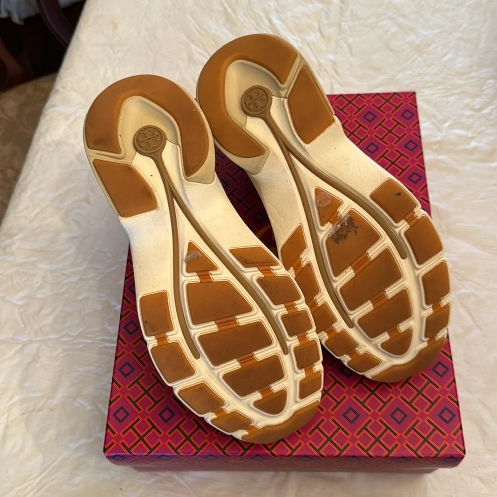 Tory Burch T Monogram Good Luck Trainer Sneak - Picture 6 of 7